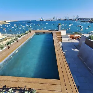 Hotel South32, Birżebbuġa